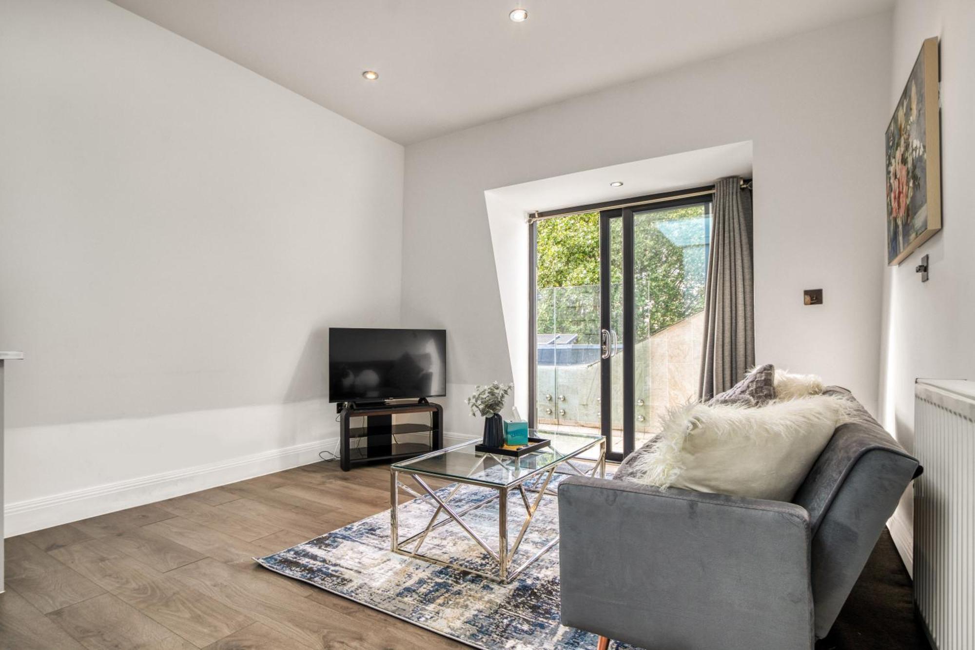 Luxurious Hidden Gem In Wandsworth Apartment London Exterior photo